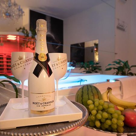 Apartament Sensual Sauna&Jacuzzi Poznan Stare Miasto Екстериор снимка